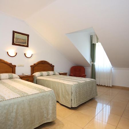 Hotel El Tilo Panes Habitación foto