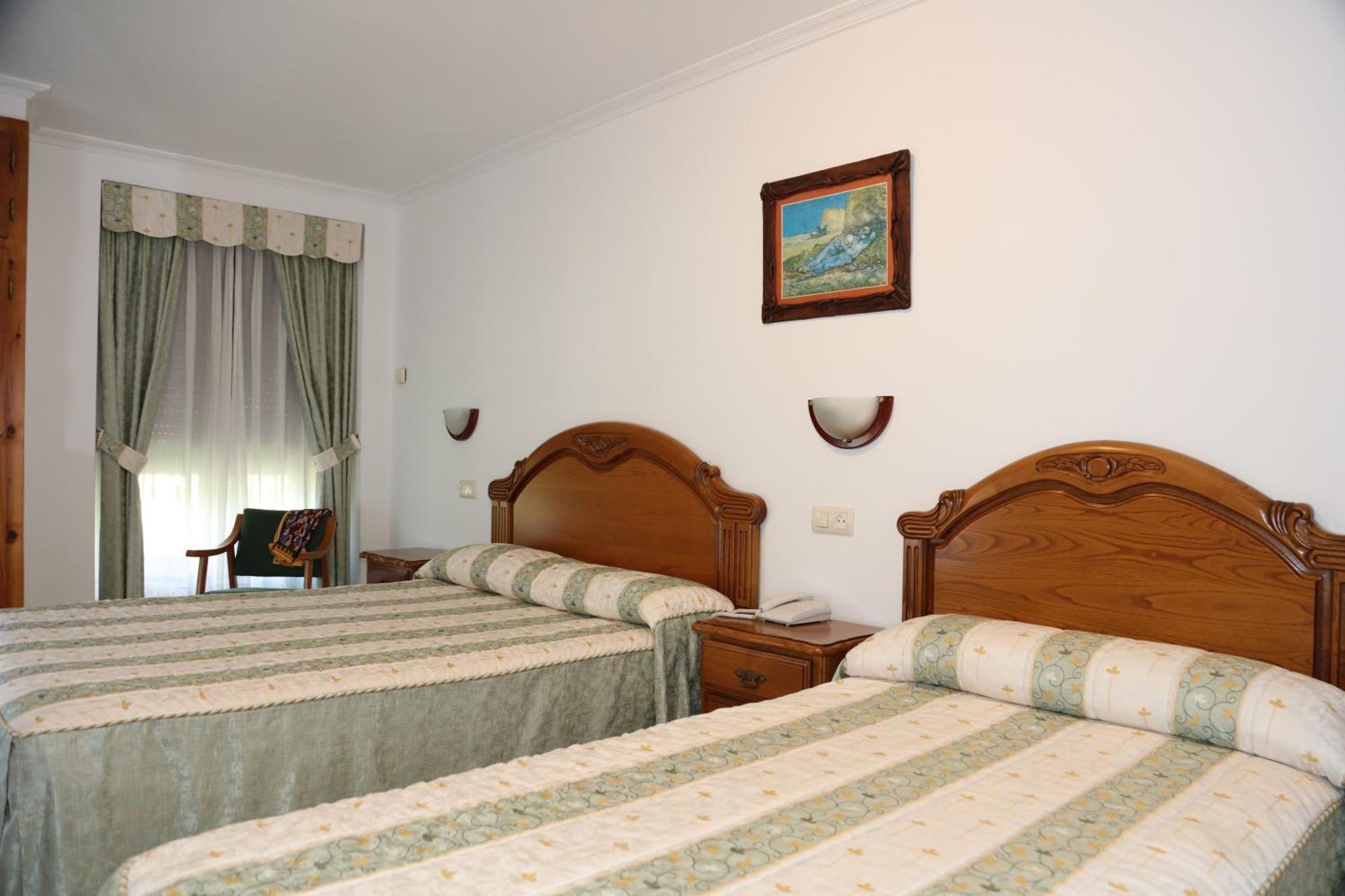 Hotel El Tilo Panes Habitación foto